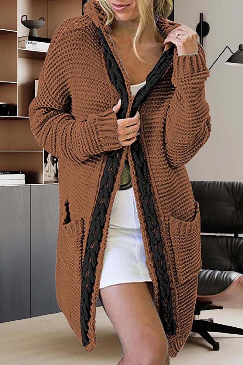 Well Tailored Sweater with a Graceful Silhouette