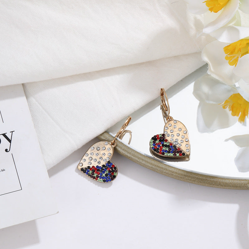 Kaunis Korvarengas ainutlaatuisella tyylillä