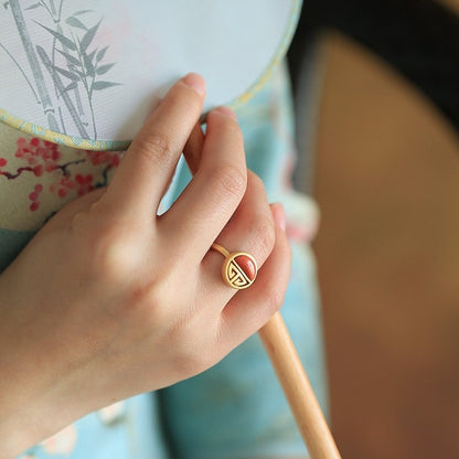 Elegantti Hopea Riipus jokaiseen tilaisuuteen