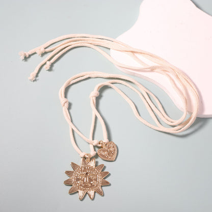 Kaunis Kulta Kaulakoru ainutlaatuisella tyylillä