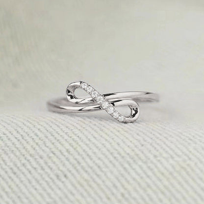 Elegantti Sormus jokaiseen tilaisuuteen