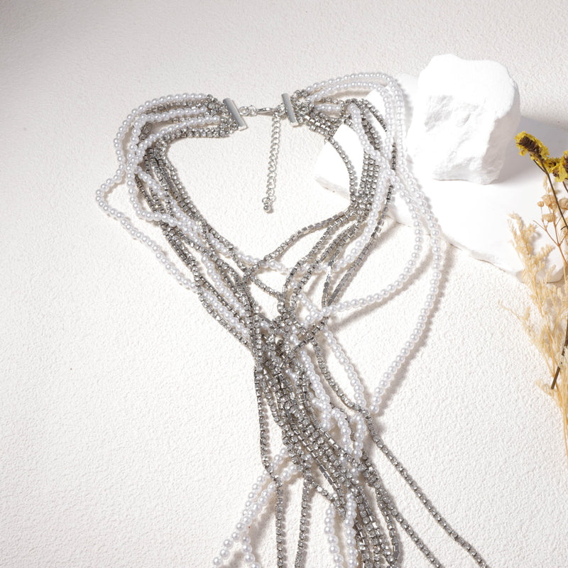 Elegantti Helmi Kaulakoru jokaiseen tilaisuuteen