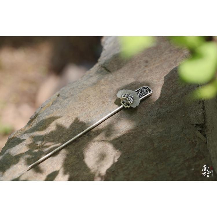 Kaunis Hopea Koru ainutlaatuisella tyylillä