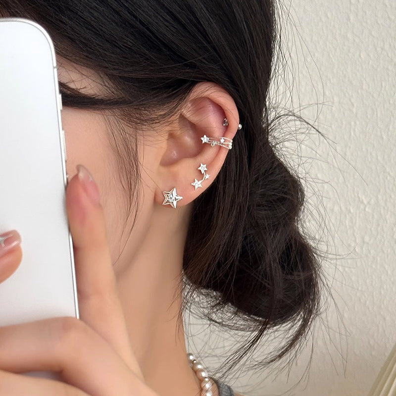 Kaunis Korvarengas ainutlaatuisella tyylillä