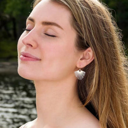 Kaunis Sormus ainutlaatuisella tyylillä