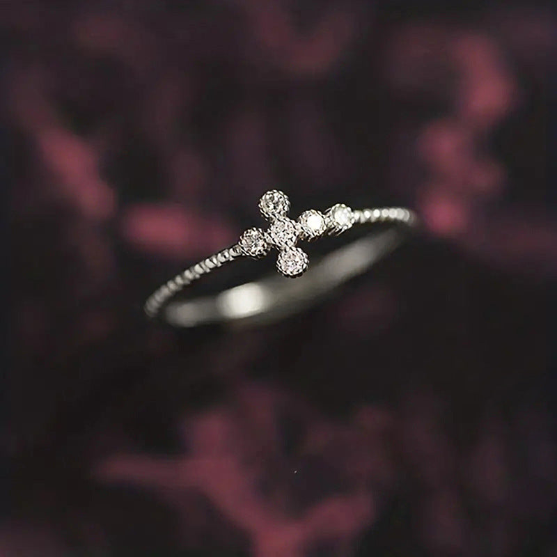 Elegantti Sormus jokaiseen tilaisuuteen