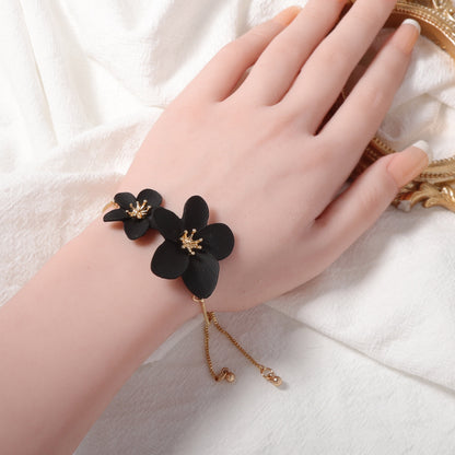 Käsintehty vintage Kaulakoru