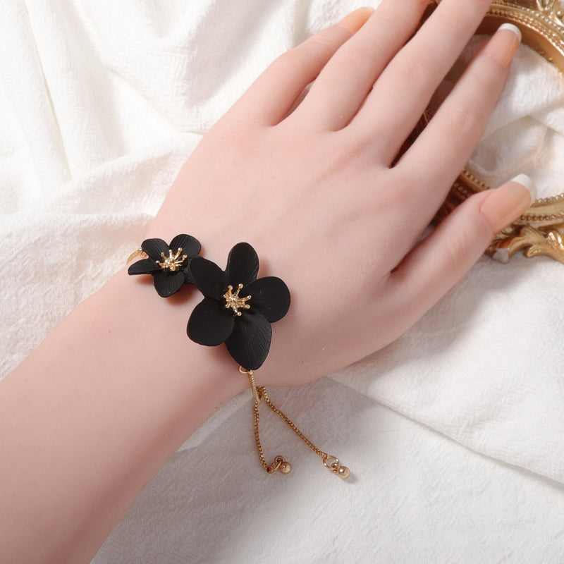 Käsintehty vintage Kaulakoru