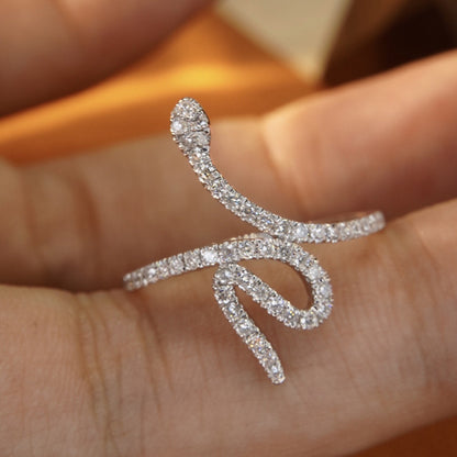 Hurmaava Sormus jokaiseen tilaisuuteen