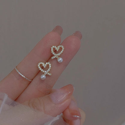 Käsintehty vintage Helmi Korvarengas