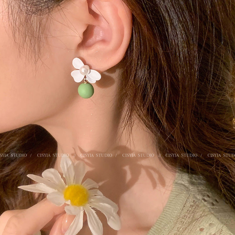 Romanttinen Helmi Korvarengas erityisiin hetkiin