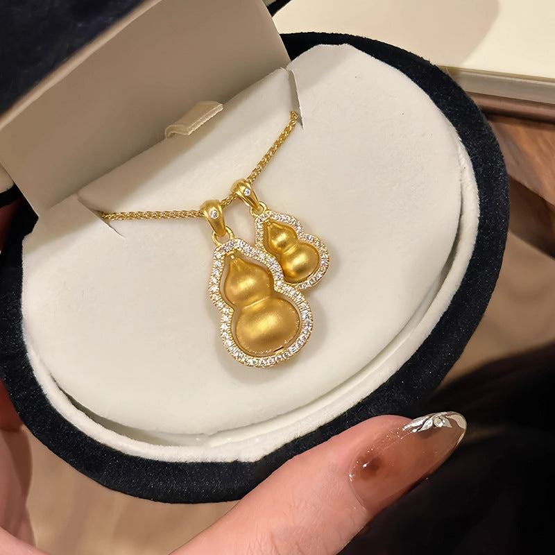 Elegantti Kaulakoru jokaiseen tilaisuuteen