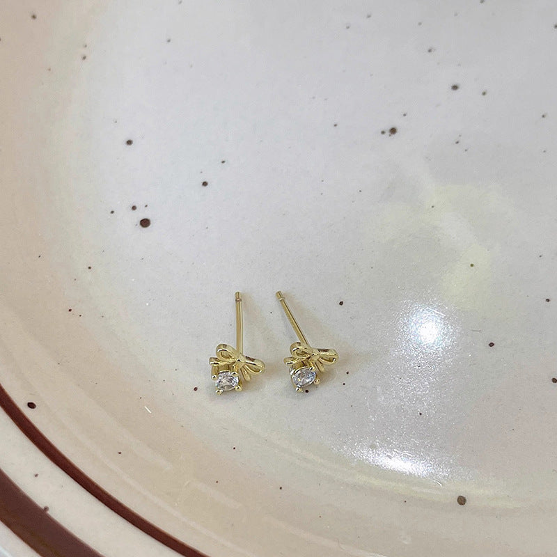 Elegantti Korvarengas jokaiseen tilaisuuteen