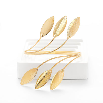 Kaunis Rannekoru ainutlaatuisella tyylillä