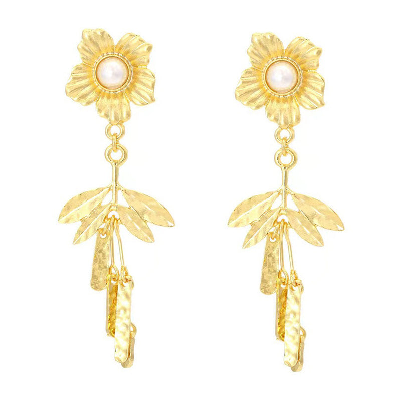 Hurmaava Helmi Korvarengas jokaiseen tilaisuuteen