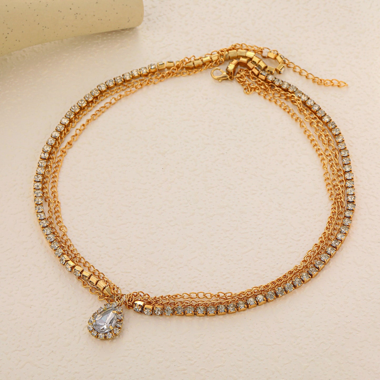 Kaunis Kaulakoru ainutlaatuisella tyylillä