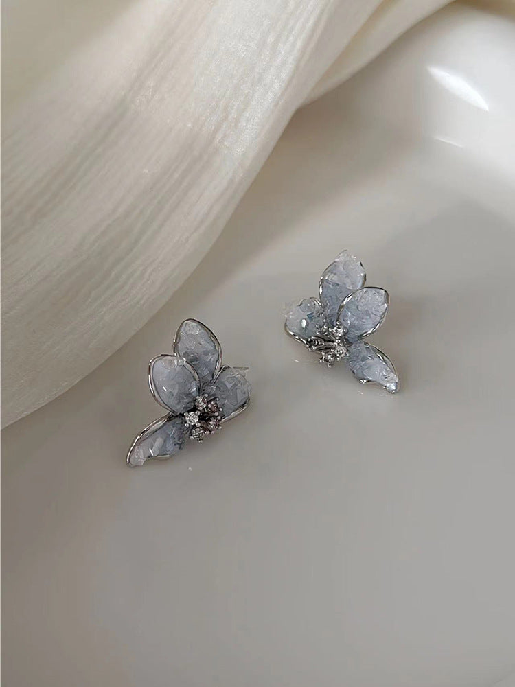 Elegantti Korvarengas jokaiseen tilaisuuteen