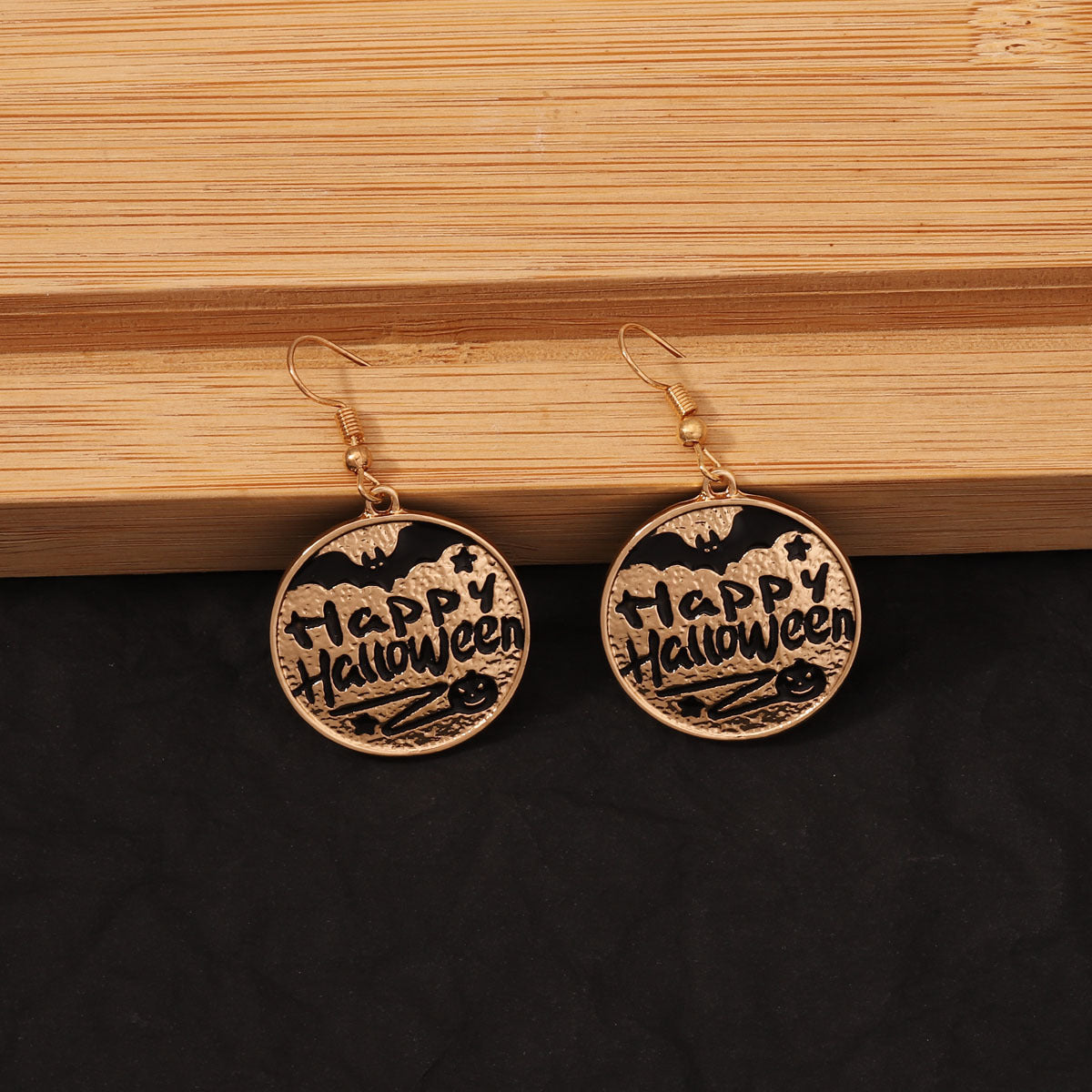 Elegantti Korvarengas jokaiseen tilaisuuteen