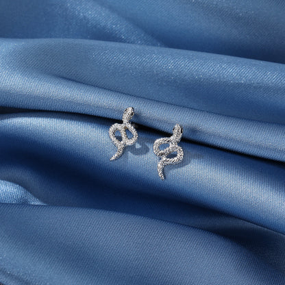 Käsintehty vintage Korvarengas