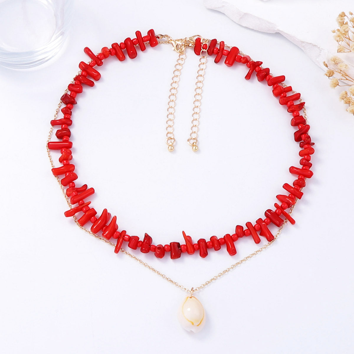 Klassinen Kaulakoru ajattomalla viehätyksellä