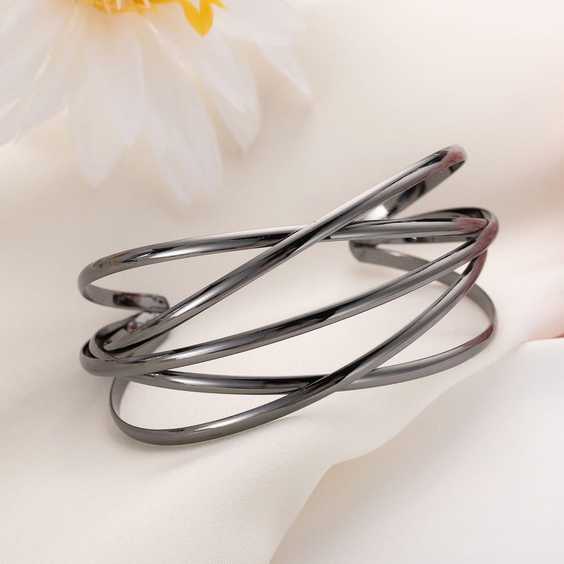 Klassinen Rannekoru ajattomalla viehätyksellä