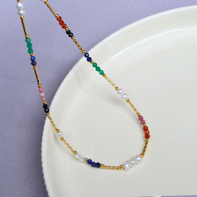 Kaunis Helmi Kaulakoru ainutlaatuisella tyylillä