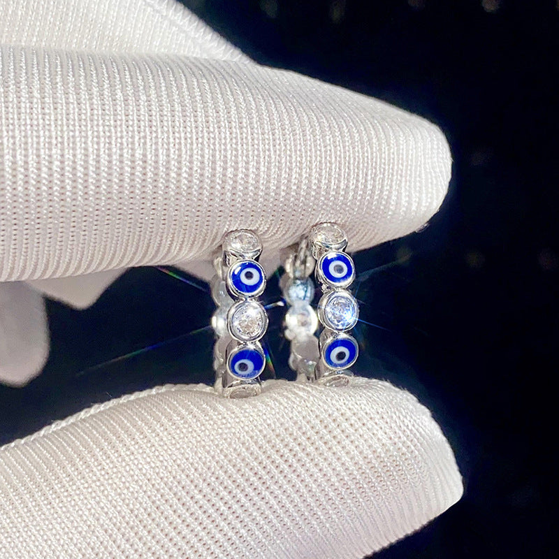 Romanttinen Korvarengas erityisiin hetkiin