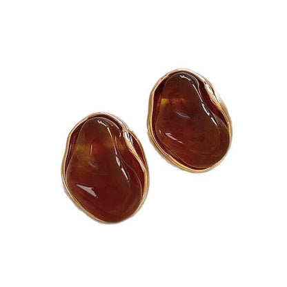 Klassinen Korvarengas ajattomalla viehätyksellä