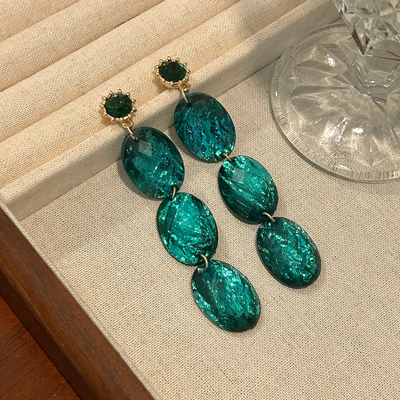 Hurmaava Korvarengas jokaiseen tilaisuuteen