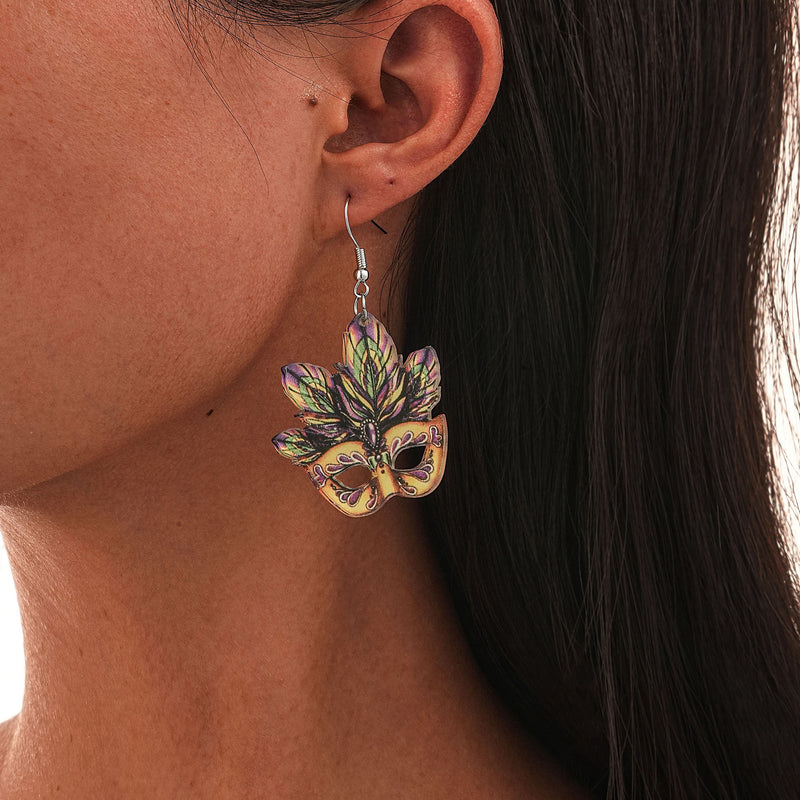 Kaunis Korvarengas ainutlaatuisella tyylillä