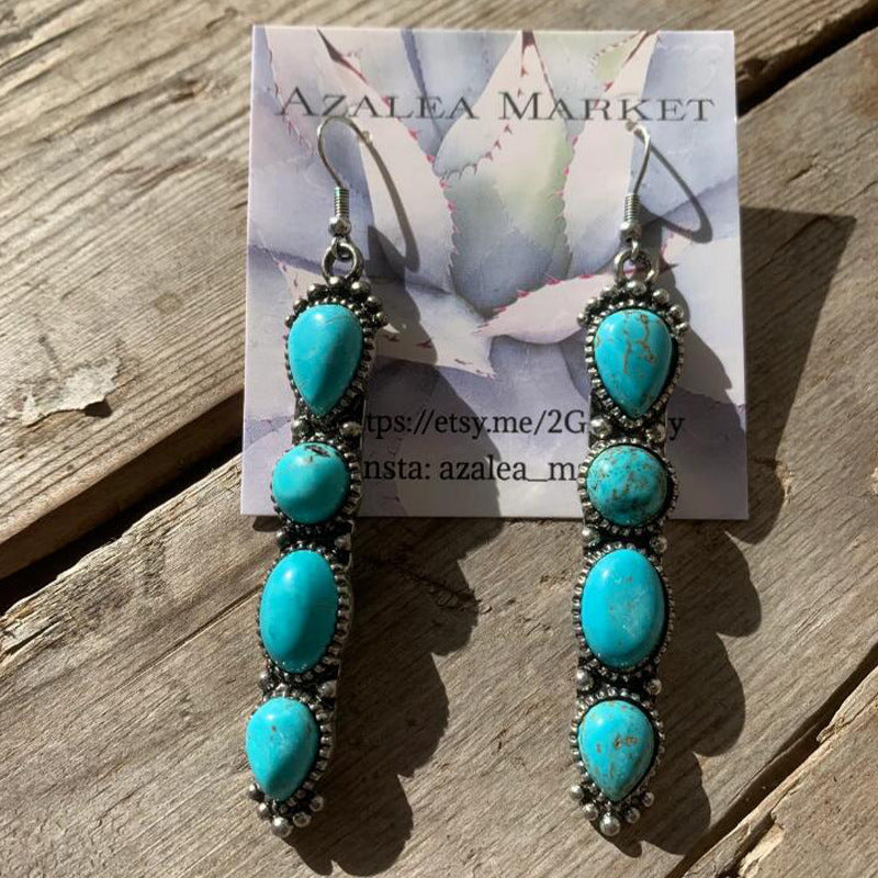 Klassinen Sormus ajattomalla viehätyksellä