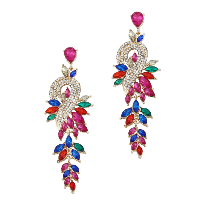 Kaunis Korvarengas ainutlaatuisella tyylillä