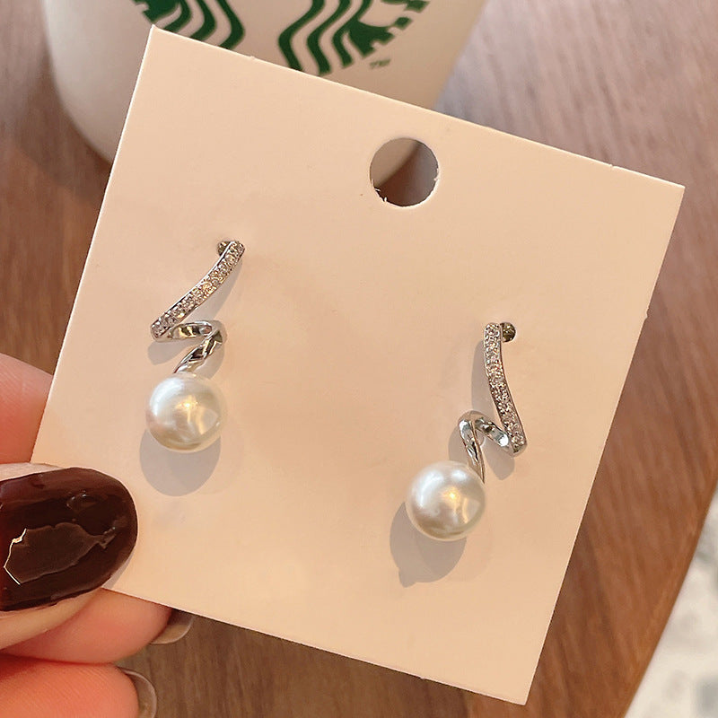 Elegantti Helmi Korvarengas jokaiseen tilaisuuteen