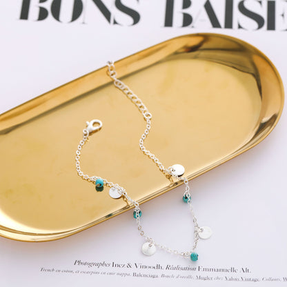 Kaunis Nilkkakoru ainutlaatuisella tyylillä