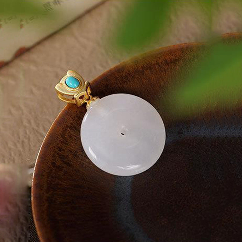 Romanttinen Kulta Kaulakoru erityisiin hetkiin