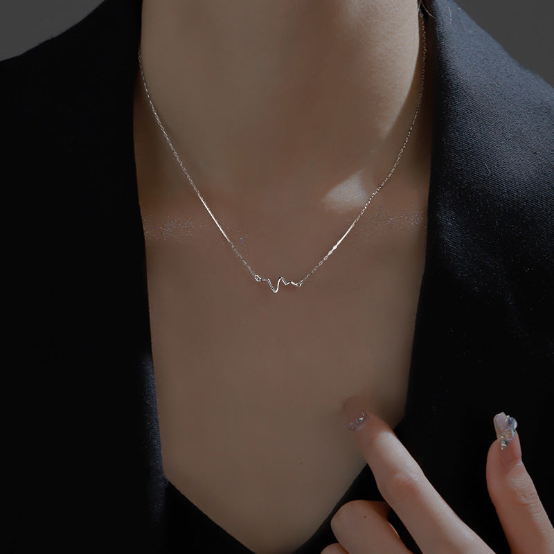 Herkkä käsityö Kaulakoru