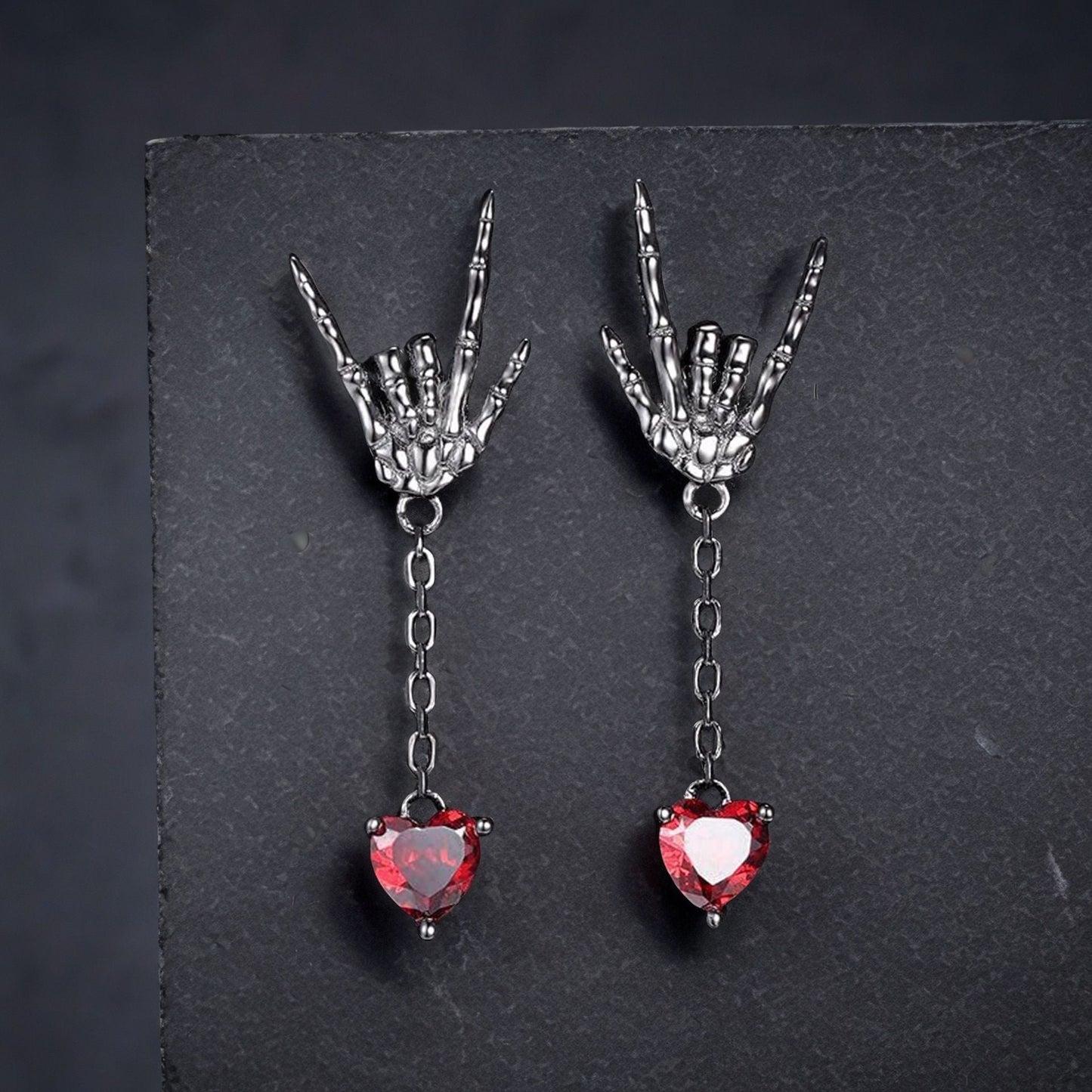 Hurmaava Sormus jokaiseen tilaisuuteen