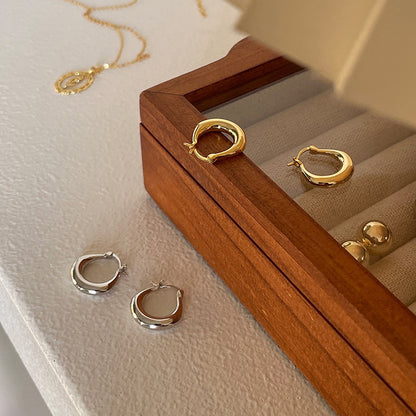 Hurmaava Korvarengas jokaiseen tilaisuuteen