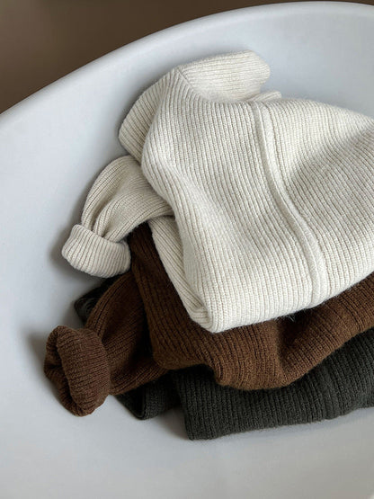 Polished Sweater with an Effortless Classic Look