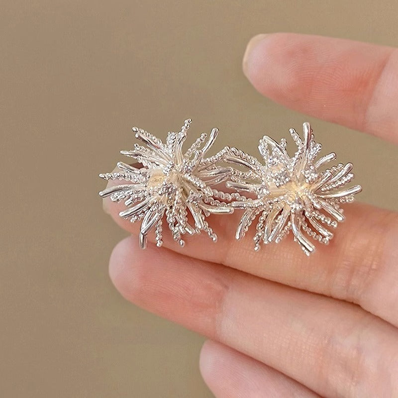 Elegantti Korvarengas jokaiseen tilaisuuteen