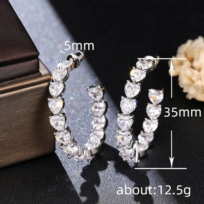 Klassinen Korvarengas ajattomalla viehätyksellä