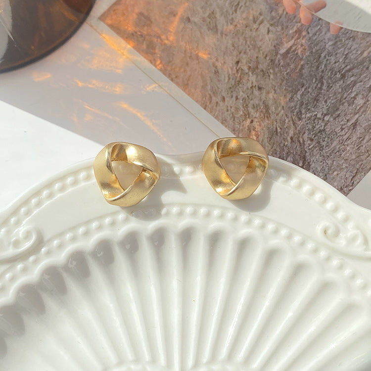 Hurmaava Kulta Korvarengas jokaiseen tilaisuuteen