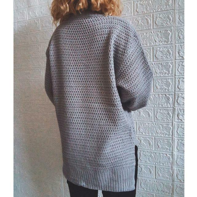 Beautifully Finished Sweater in a Timeless Design