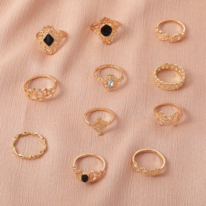 Romanttinen Kulta Sormus erityisiin hetkiin