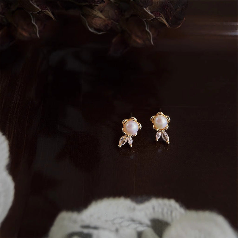 Elegantti Helmi Korvarengas jokaiseen tilaisuuteen