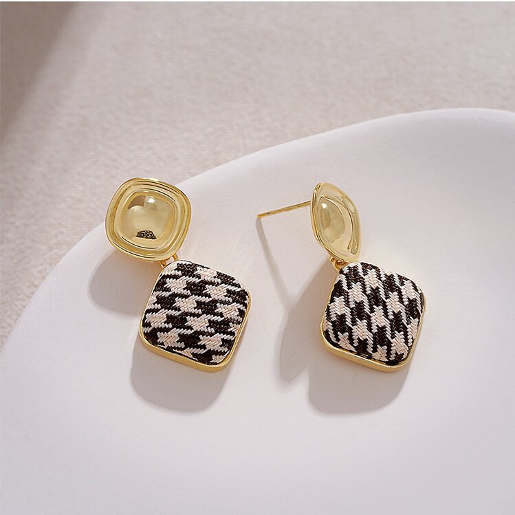 Romanttinen Korvarengas erityisiin hetkiin