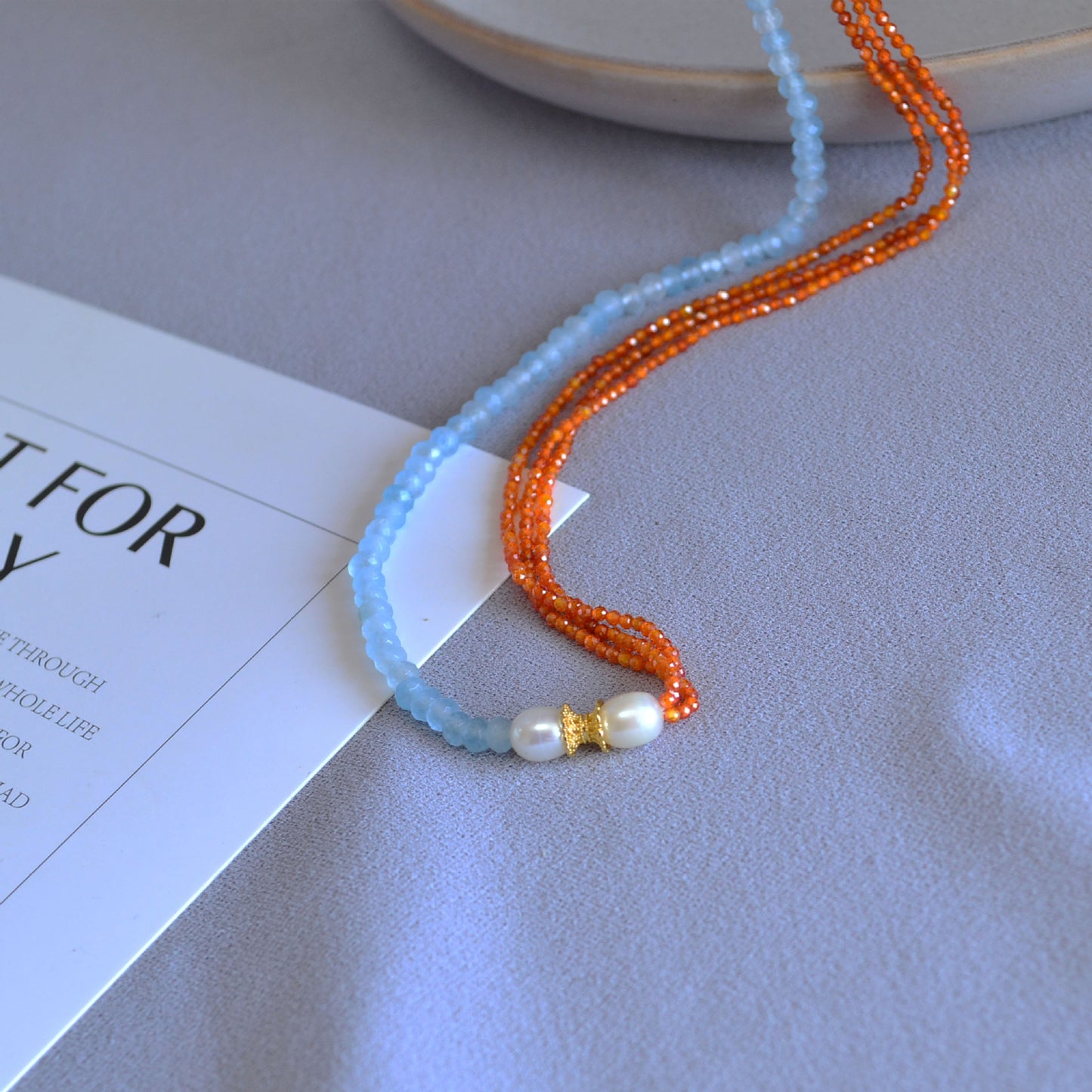 Romanttinen Helmi Kaulakoru erityisiin hetkiin