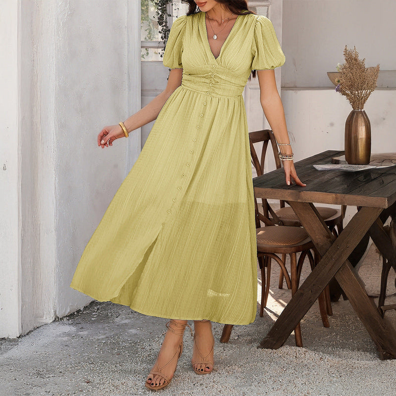 Sophisticated Dress with a Clean Classic Look
