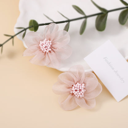 Hurmaava Korvarengas jokaiseen tilaisuuteen