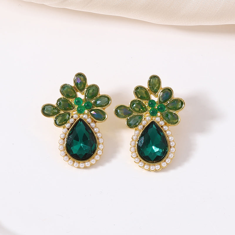 Klassinen Korvarengas ajattomalla viehätyksellä